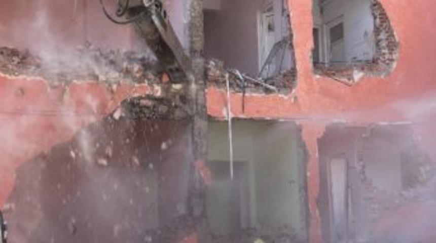 Kentsel D&ouml;n&uuml;ş&uuml;m Ve Deprem Bir Arada Yaşandı