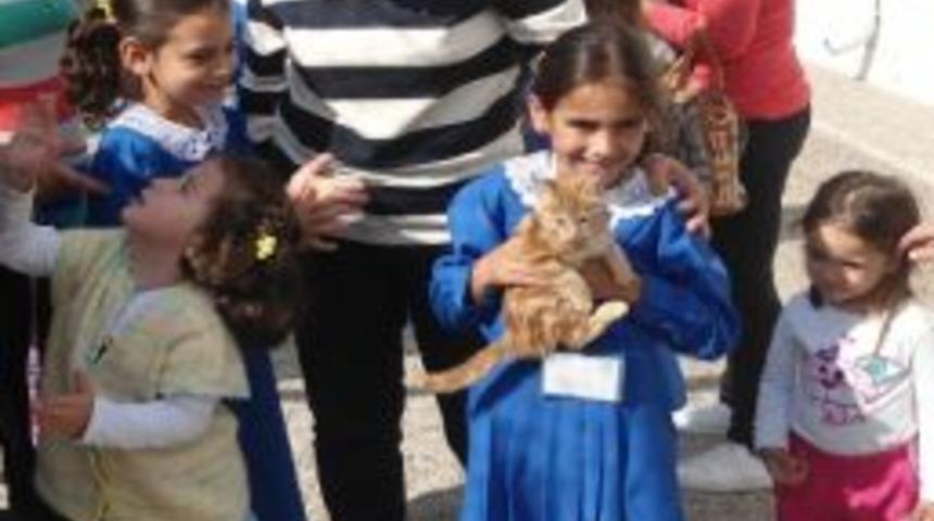 &Ouml;ğrencilere Hayvan Sevgisi Aşılandı