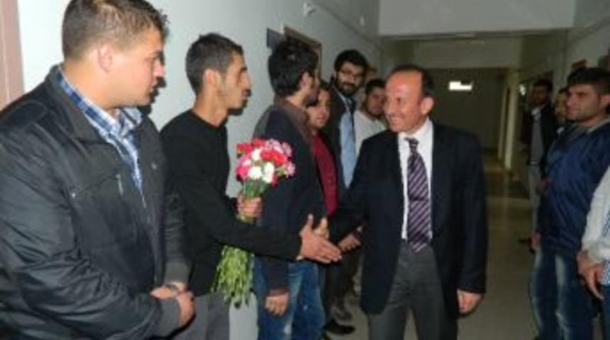 Ardahan&rsquo;lı &Uuml;lk&uuml;c&uuml;lerden M&uuml;ft&uuml; Ziyareti