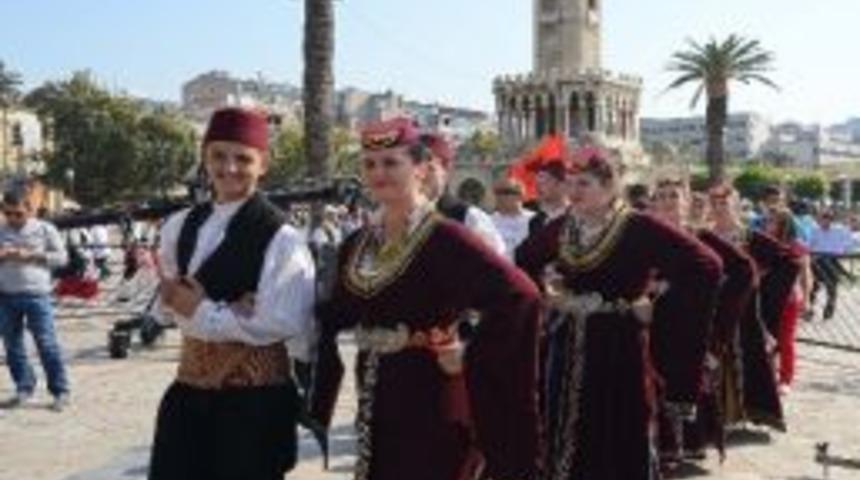 İzmir'de Balkan R&uuml;zgarı