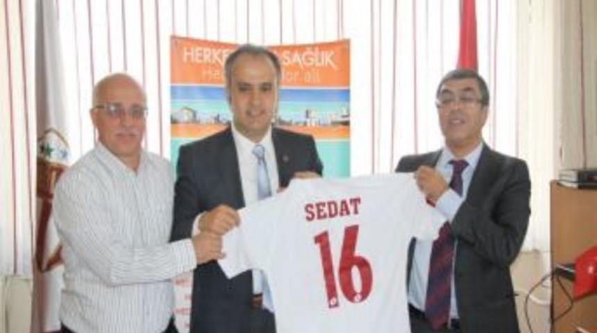 İneg&ouml;lspor&rsquo;un Sağlığı Medical Park&rsquo;a Emanet