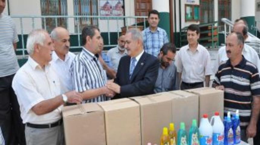 Osmaniye Belediyesi, Camilere Temizlik Malzemesi Dağıttı