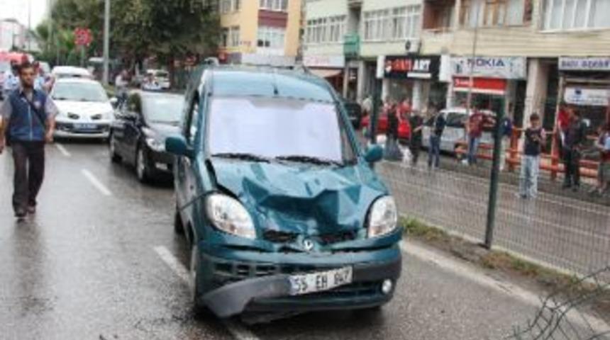 Samsun'da Trafik Kazası: 6 Yaralı