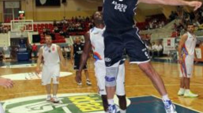 Anadolu Efes Finalleri Garantiledi