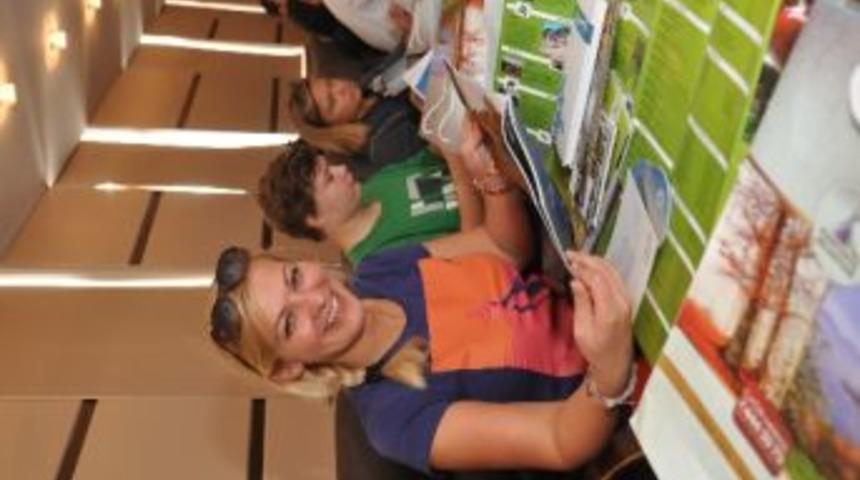 Avrupalı &Ouml;ğrenciler Başkan Karabalık'ı Ziyaret Etti