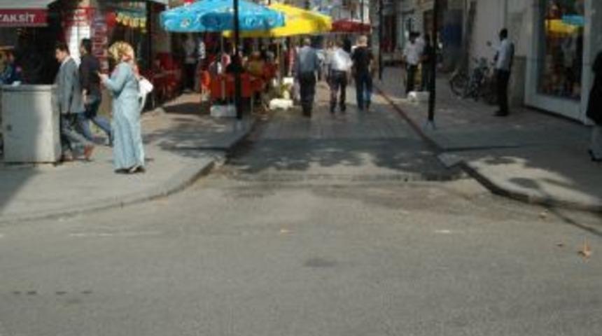 D&ouml;nerciler Sokağı Trafiğe Kapatılıyor