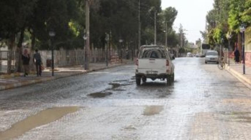 Esad'a Bağlı Askerler Gece Telebyat'ı Bombardımana Tuttu