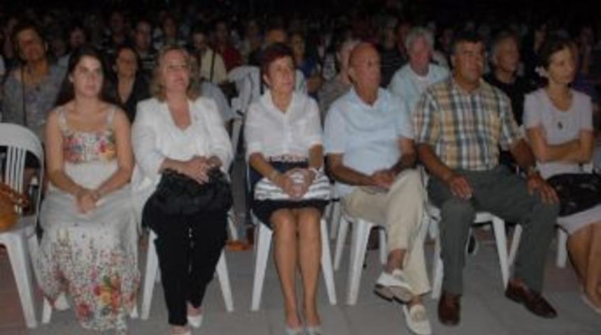 G&uuml;n Batımında Klasik M&uuml;zik Dinletisi