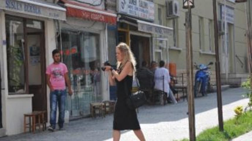 Ak&ccedil;akoca Hafta Sonu Fotoğraf Sanat&ccedil;ılarıyla Dolup Taşıyor