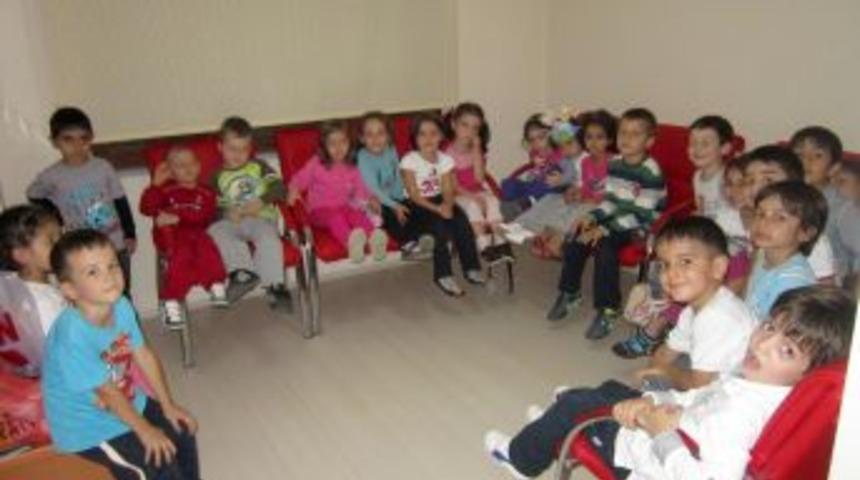 Ana Sınıf &Ouml;ğrencileri, Diş Bakımını Hekime Sordu