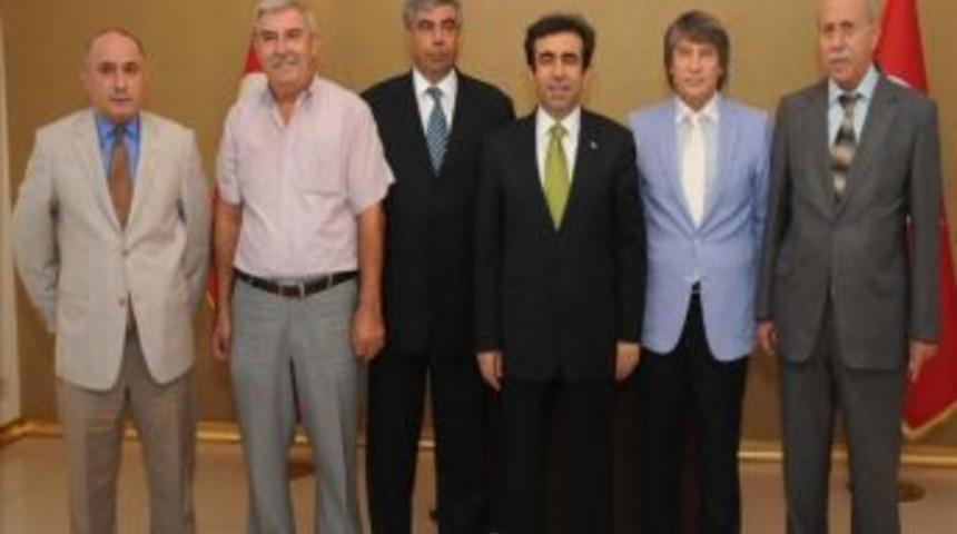 G&uuml;zeloğlu&rsquo;ndan Şanlıurfa Vakfı&rsquo;na Destek