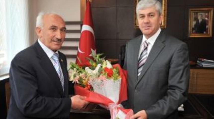 İl Genel Meclisi Vali Erden&rsquo;i Ziyaret Etti