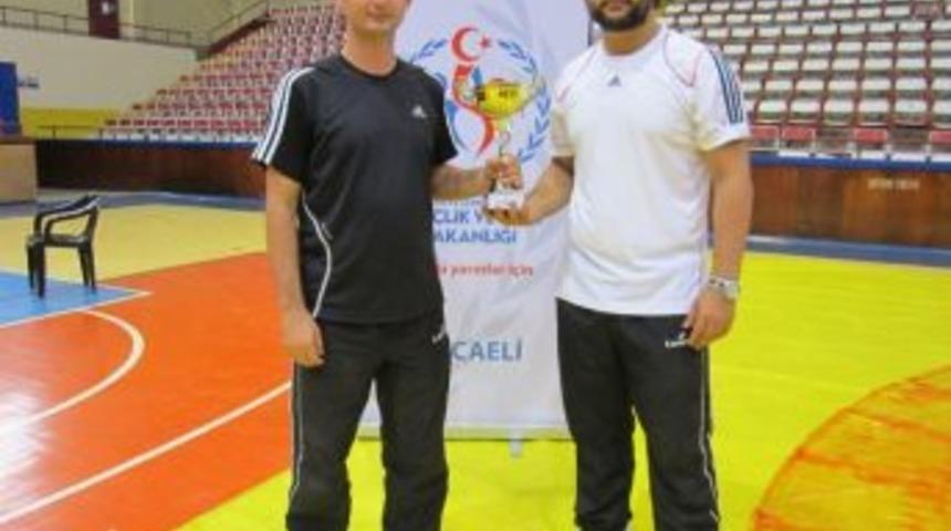 Minikler G&uuml;reş Ligi&rsquo;nde Şampiyon Kağıtspor