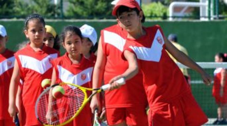 Kepez'de Kış Spor Okulu Kayıtları Başladı