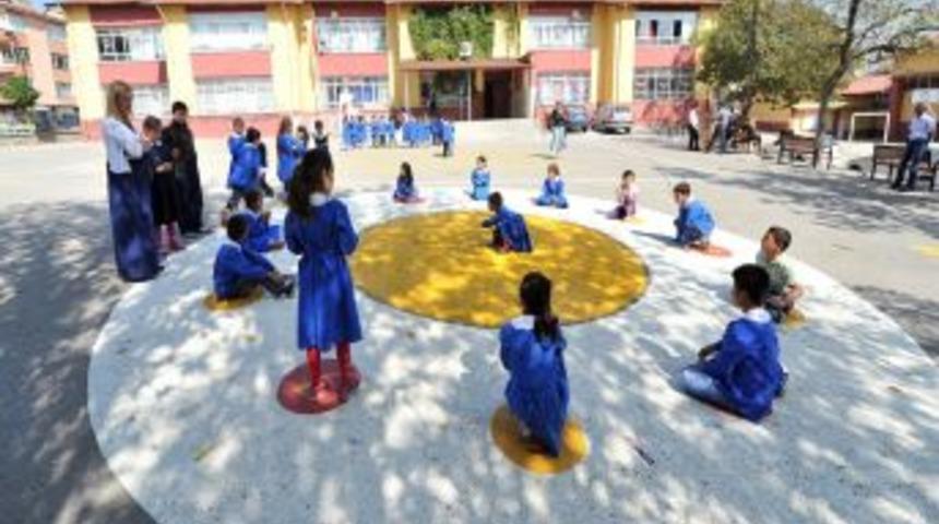 Okul Bah&ccedil;eleri, Geleneksel &Ccedil;ocuk Oyunları Ile Renklendi
