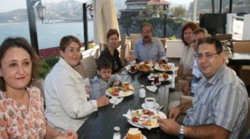 Jeoloji M&uuml;hendisleri Odası Başkanı Ko&ccedil;, &Uuml;niversite &Ouml;ğrencileriyle Bir Araya Geldi