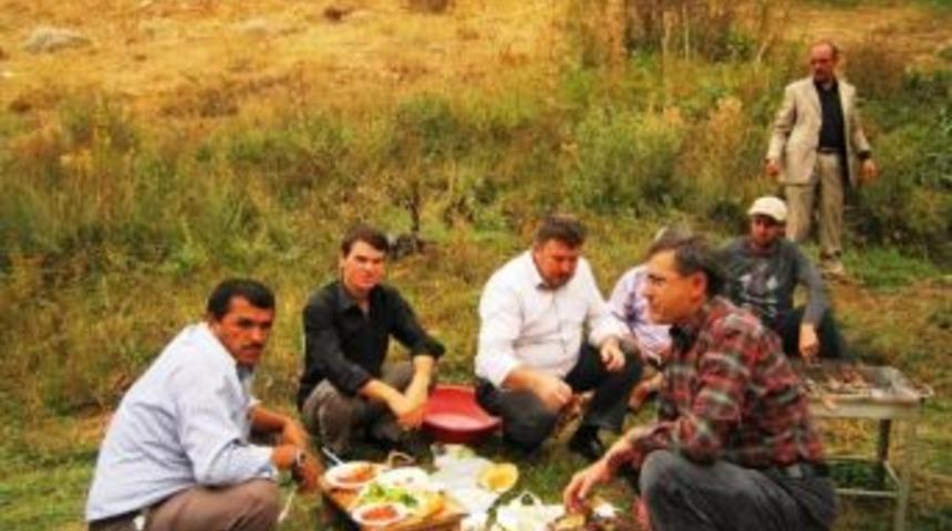 İmamlar Camiler Haftası&rsquo;nı Piknikle Kutladı