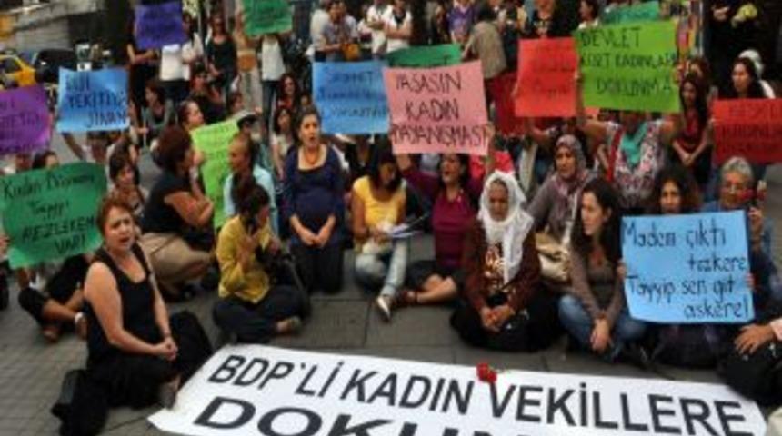 Sebahat Tuncel&rsquo;e Destek I&ccedil;in Oturma Eylemi Yaptılar