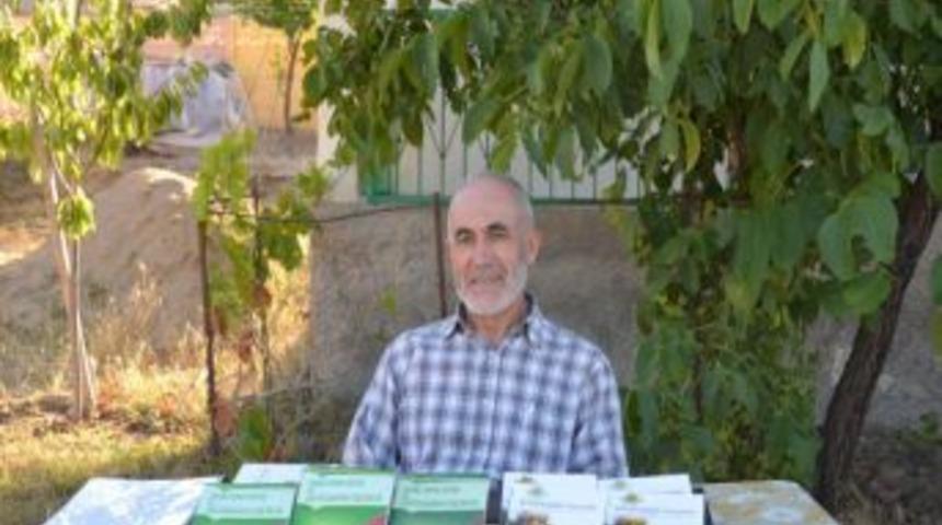 Yozgatlı Şair Yeni Kitabının Gelirini &Ccedil;ocuklara Bağışlayacak