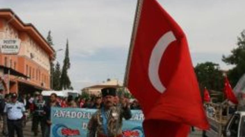 "ter&ouml;re Karşı Birlik Ve Kardeşlik Y&uuml;r&uuml;y&uuml;ş&uuml;" Yapıldı