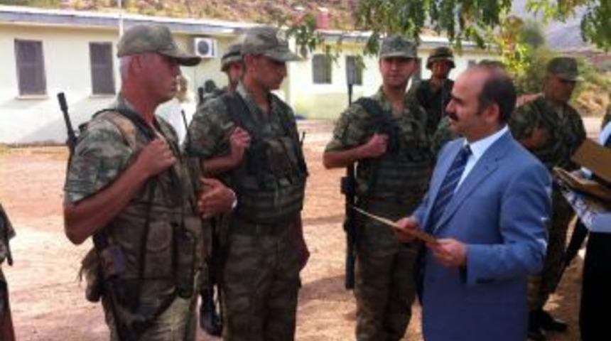 Siirt Valisi Aydın, Eruh'ta PKK'lıları Geri P&uuml;sk&uuml;rten Mehmet&ccedil;ikleri Ziyaret Etti