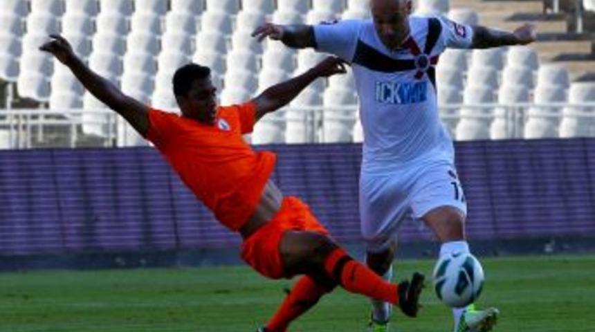 İstanbul BBSK: 0 - Gen&ccedil;lerbirliği: 2