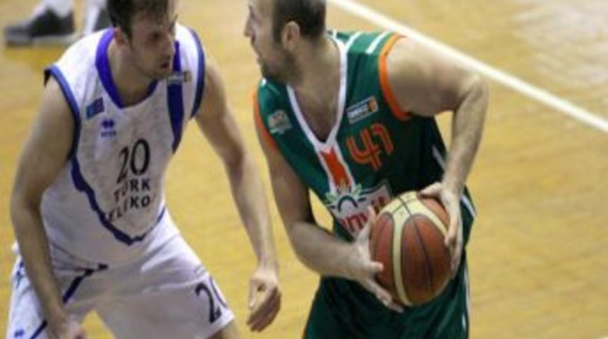 T&uuml;rk Telekom&rsquo;u 83-69'la Ge&ccedil;en Banvit, Iki De Iki Yaptı