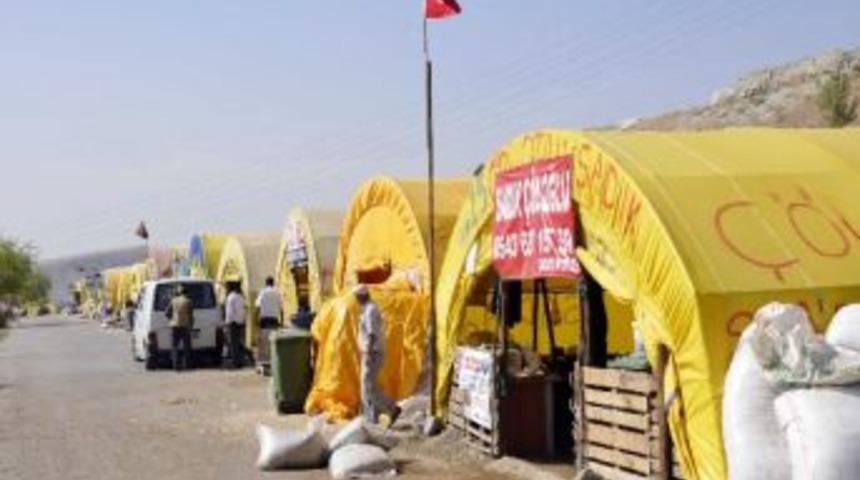 Kurban &Ccedil;adırları Kuruluyor