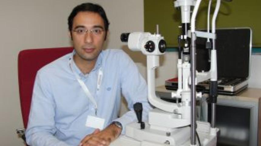 Suriyeli M&uuml;ltecinin G&ouml;z&uuml;nden Şarapnel Par&ccedil;ası &Ccedil;ıkarıldı