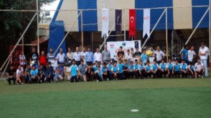 10 Amat&ouml;r Kul&uuml;be Malzeme Dağıtımı Yapıldı