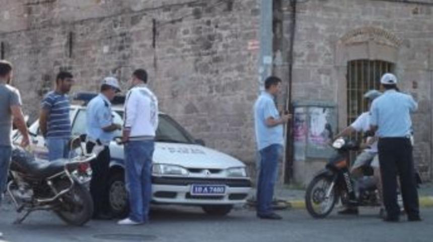 Ayvalık Emniyeti &Ccedil;alıntı Motosiklet Avında