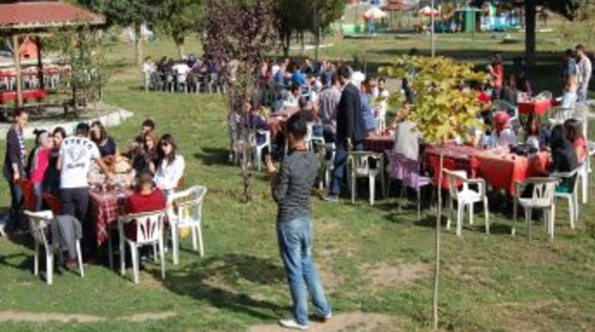 Siirt &Uuml;niversitesi &Ouml;ğrencileri Tatvan&rsquo;da Stres Attı