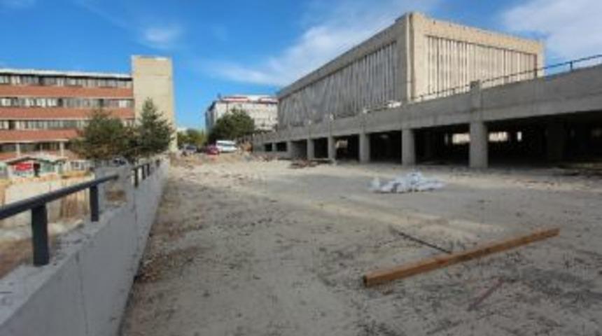 B&uuml;y&uuml;kşehir Belediyesi, Erzurum&rsquo;daki Kapalı Otopark Sayısını &Uuml;&ccedil;e &Ccedil;ıkarıyor