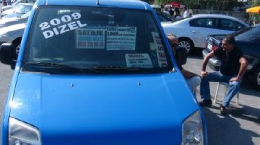 Savaş Korkusu Ve &Ouml;TV Zammı, Otomobil Piyasasını Etkiledi