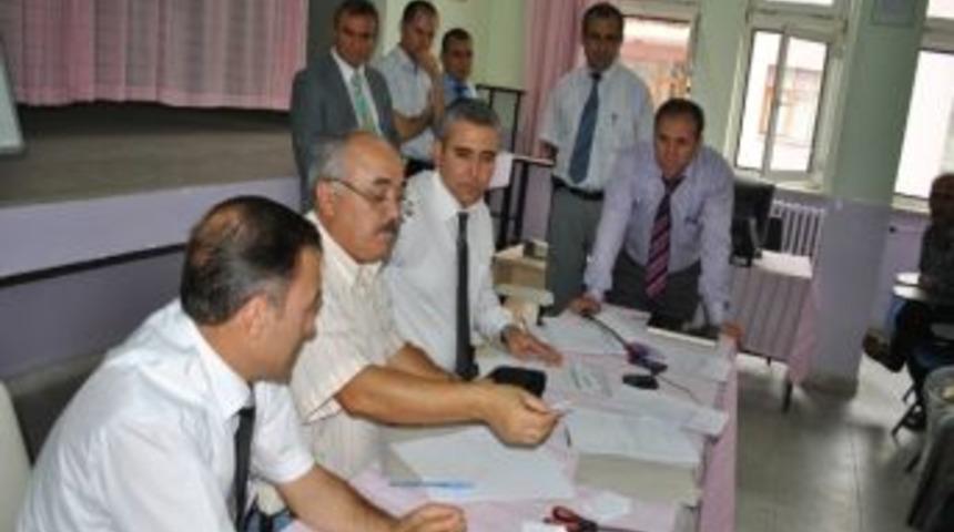 Selendi'de Kurayla Temizlik G&ouml;revlisi Alımı