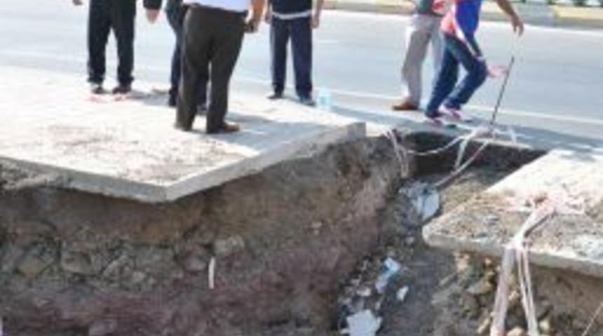 A&ccedil;ık Bırakılan &Ccedil;ukura D&uuml;şen Bedensel Engelli Yaralandı