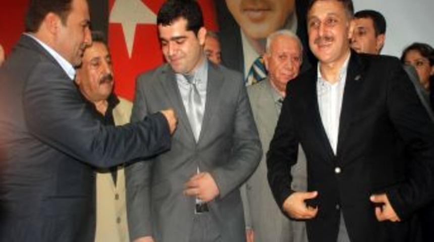 AK Parti'li Advan: Yerel Se&ccedil;imleri Bir Dava Olarak G&ouml;r&uuml;yorum