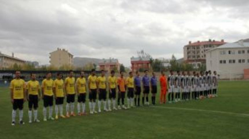 Bayburt Grup &Ouml;zel İdare Gen&ccedil;likspor 3 Golle 3 Puan Kazandı