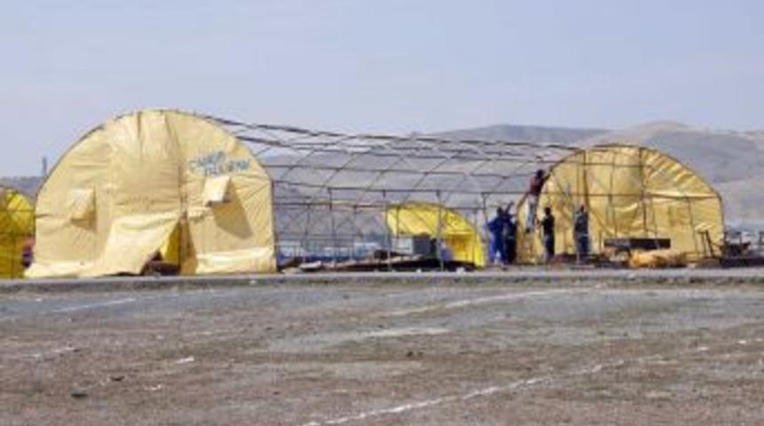 Yenimahalle Belediyesi, Yakacık'taki Kurban &Ccedil;adırını &Uuml;reticilere Paylaştırdı