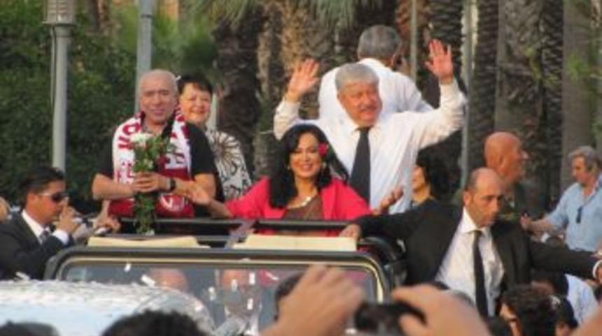 Altın Portakal&rsquo;da Geleneksel Kortej Ge&ccedil;işi Yapıldı