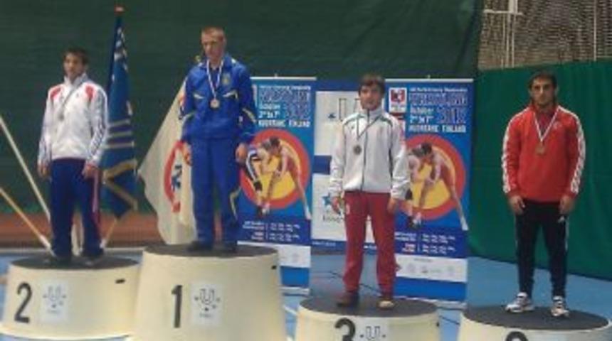 Atat&uuml;rk &Uuml;niversitesi &Ouml;ğrencisi Aktaş, 60 Kiloda D&uuml;nya &Uuml;&ccedil;&uuml;nc&uuml;l&uuml;ğ&uuml; Elde Etti