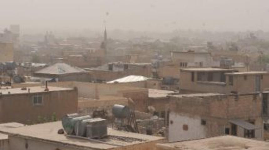 Şanlıurfa'yı Toz Bulutu Sardı