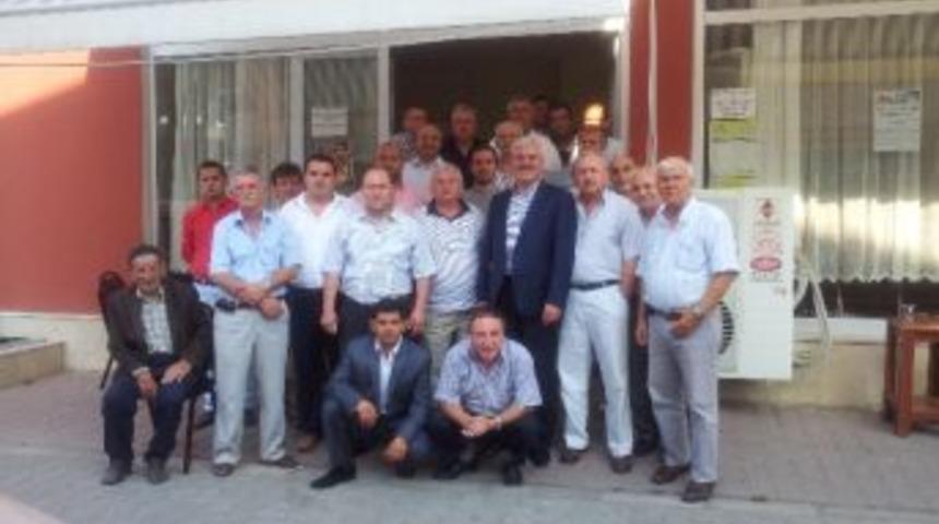 Ak Parti Adapazarı İl&ccedil;e Başkanı Mustafa Ak, Kınalılar Derneğini Ziyaret Etti