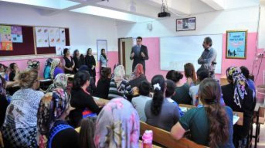 Ankara'da Okullar Ders Saatleri Dışında Da A&ccedil;ık Kalacak