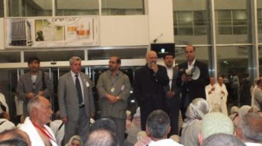 Hacı Kafilesi Kutsal Topraklara Uğurlandı