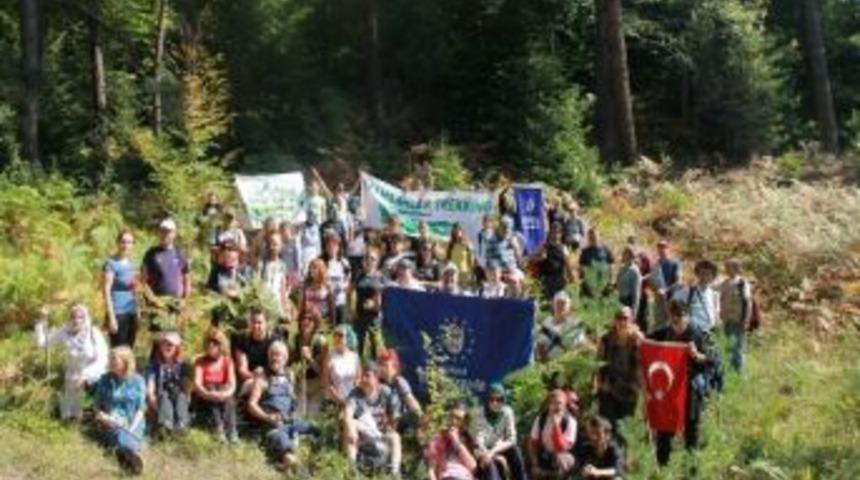 Bursalı Dağcılar Obezite İle M&uuml;cadele İ&ccedil;in Y&uuml;r&uuml;d&uuml;