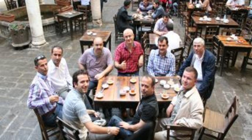 Sakaryalı Gazeteciler Urfa Ve Diyarbakır'dan Unutulmaz Anılarla D&ouml;nd&uuml;