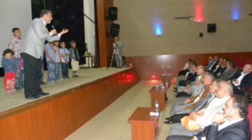 Eğitimci-Yazar &Ccedil;amlıca: Lise Son Sınıflara Evlilik Dersi Konulmalı