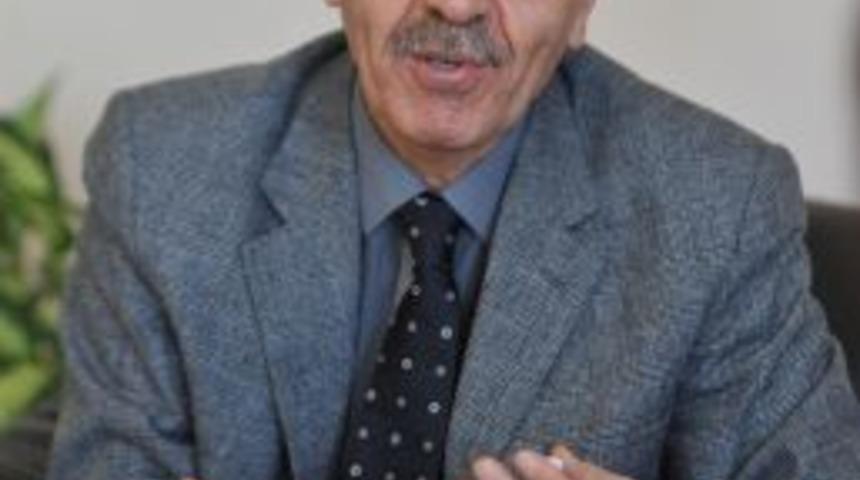 "Bozkırın Tezenesi'nin Ayrımcılığa Karşı Olmasının Temelinde Allah Inancı Vardı"
