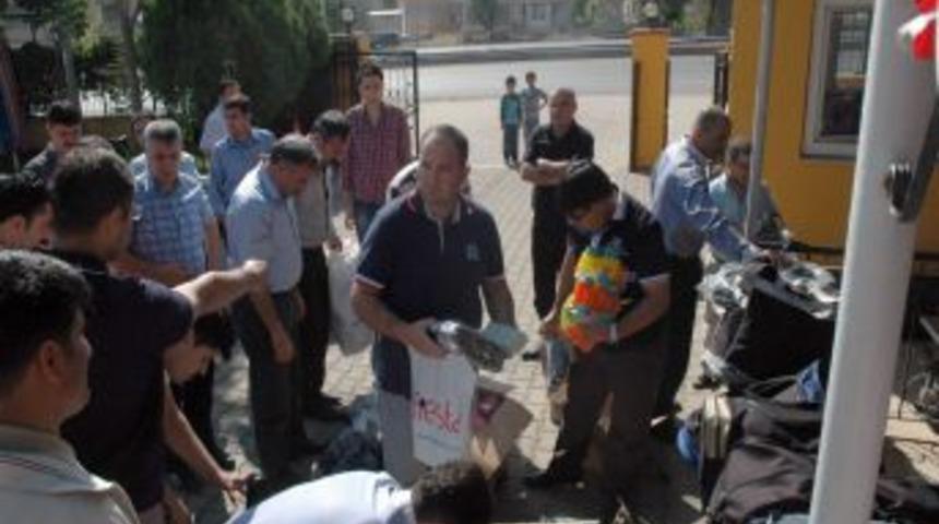 Denizlili G&ouml;n&uuml;ll&uuml;ler Bing&ouml;ll&uuml; Kardeşlerine Yardım Eli Uzattı